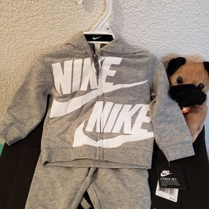 3 piece Nike set
